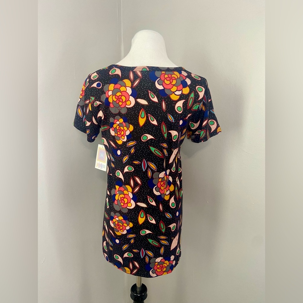 LuLaRoe Classic T Shirt NWT Black Multicolor Abstract Floral Short Sleeve - Picture 5 of 7